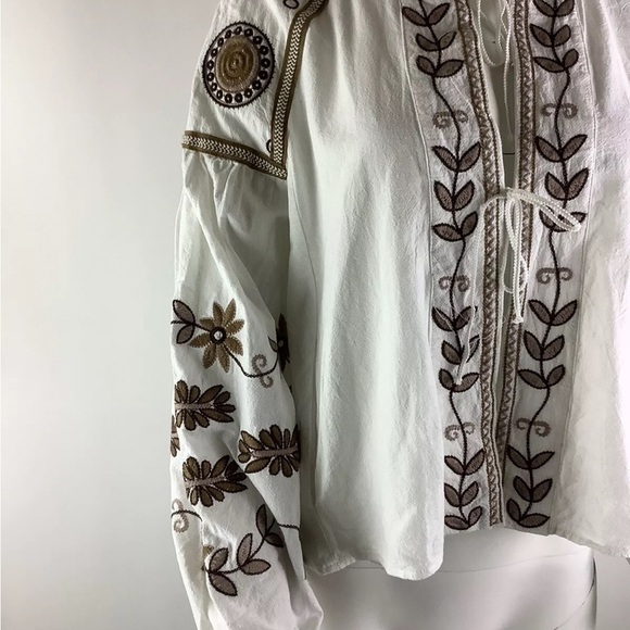 Anthropologie  RD & Koko Sz S Embroidered Peasant Top White Brown 100% Cotton - Picture 2 of 7